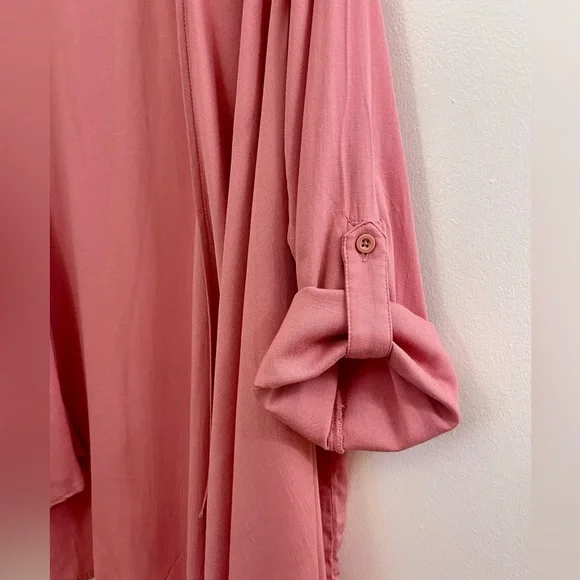 Torrid Pink Drape Kimono with Asymmetrical Hem - Picture 4 of 6